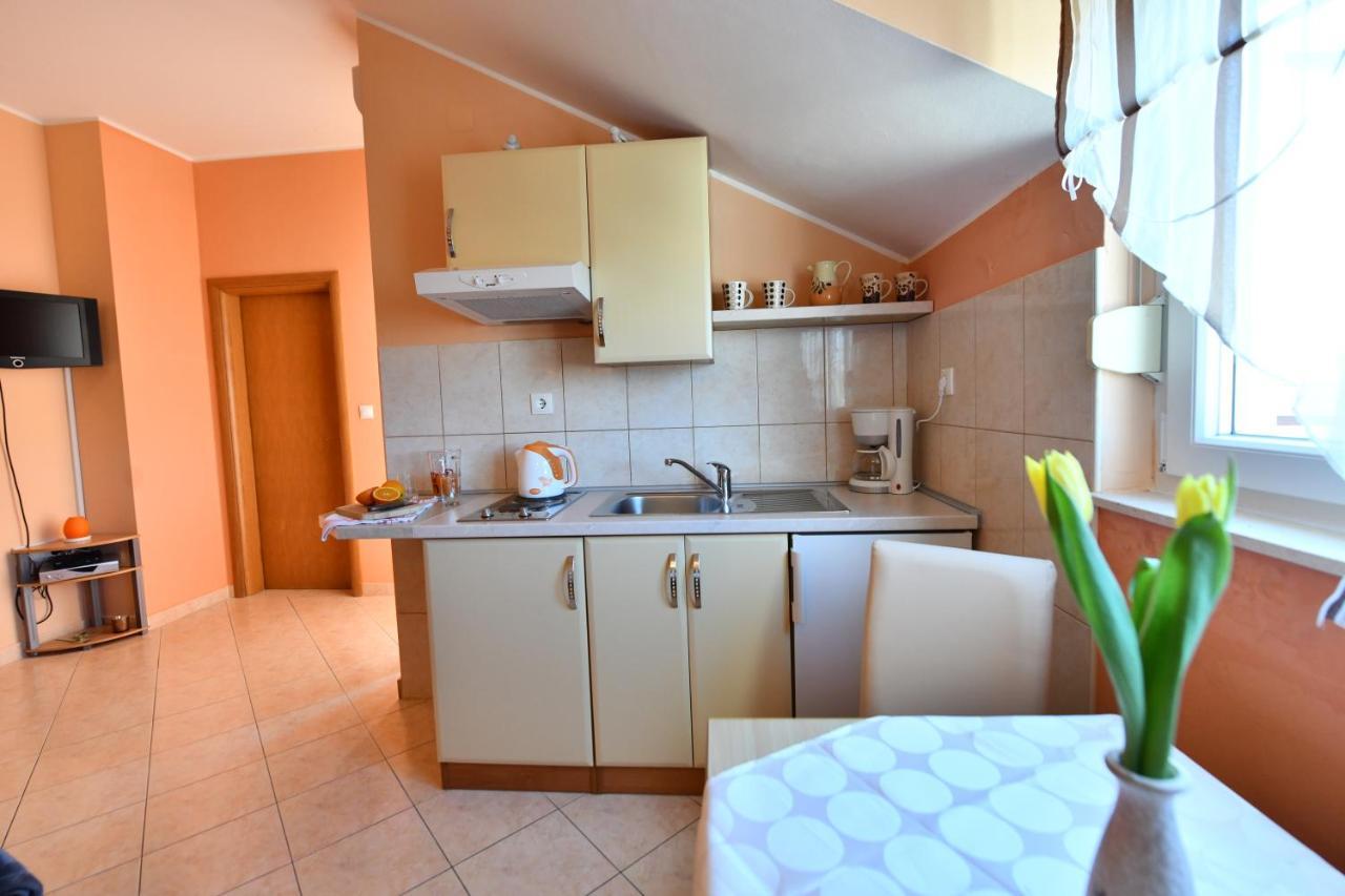 Apartments Villa Miranda Vodice Esterno foto