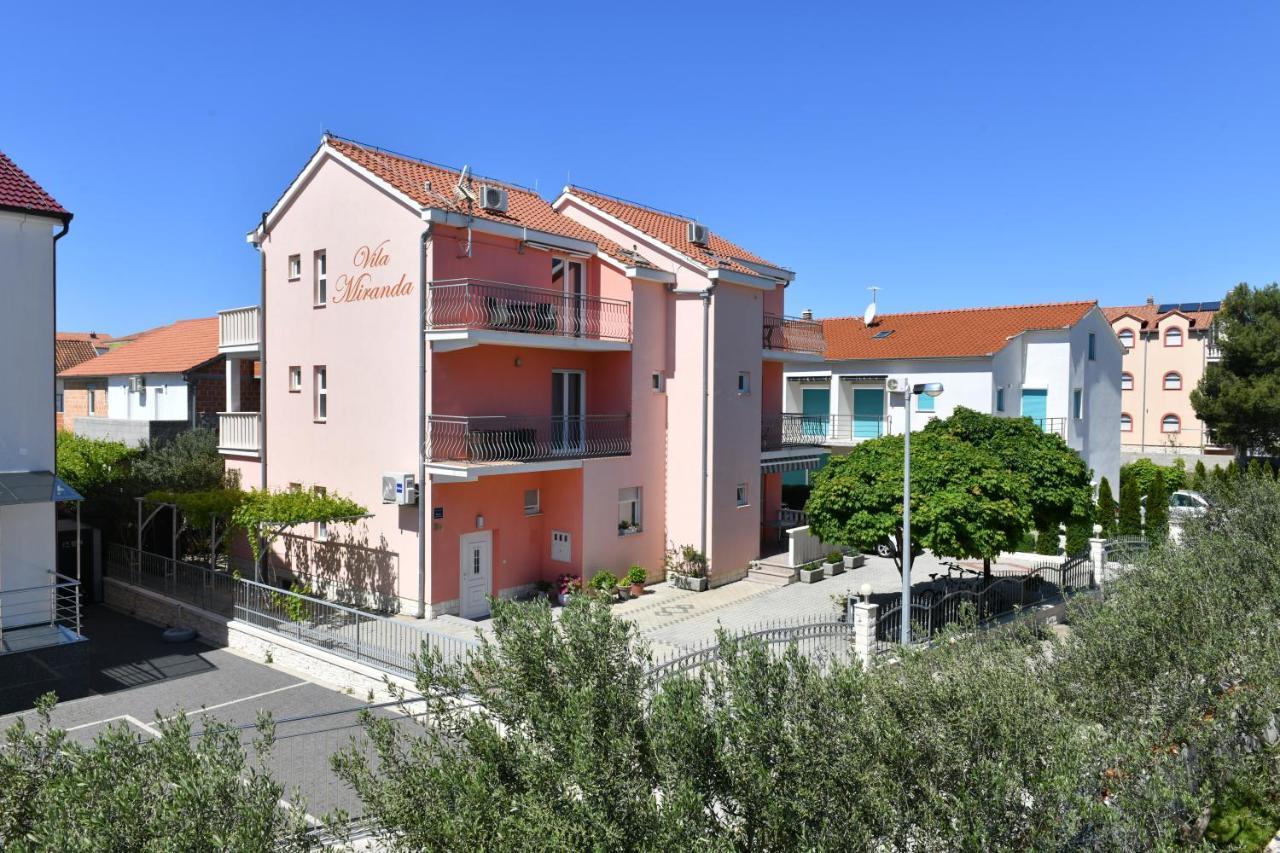 Apartments Villa Miranda Vodice Esterno foto