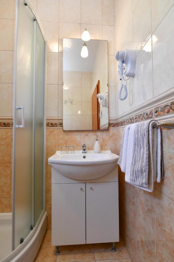 Apartments Villa Miranda Vodice Esterno foto