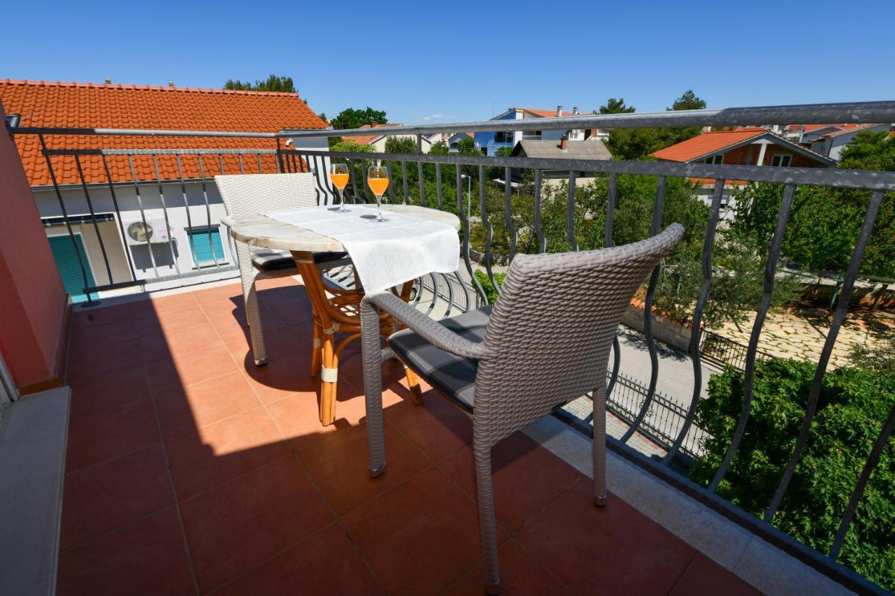 Apartments Villa Miranda Vodice Esterno foto
