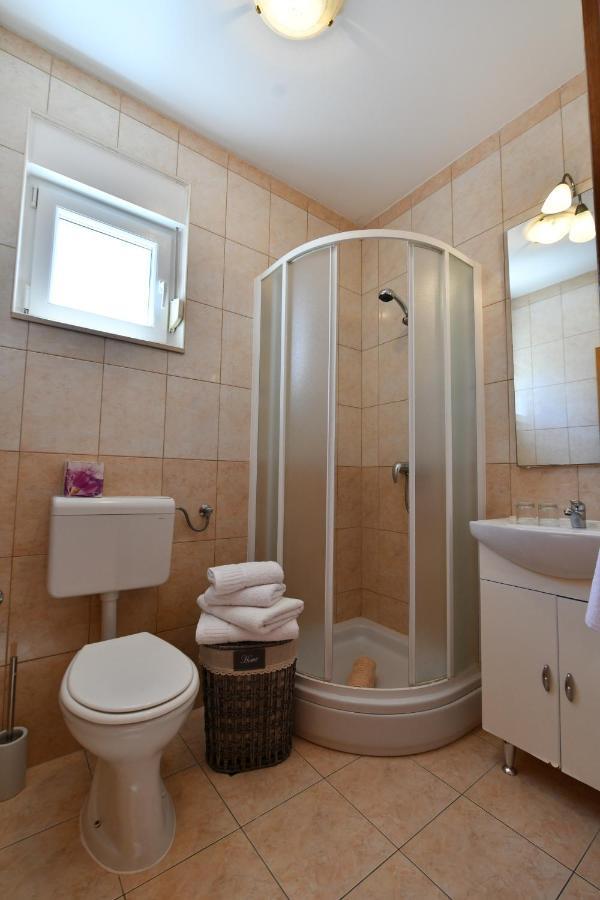 Apartments Villa Miranda Vodice Esterno foto