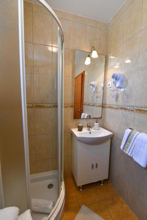 Apartments Villa Miranda Vodice Esterno foto