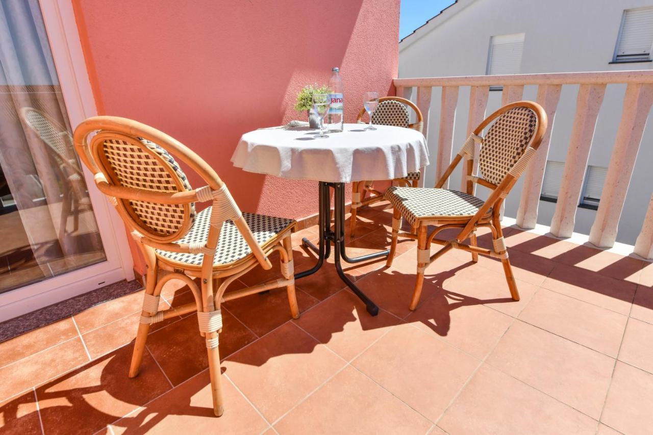 Apartments Villa Miranda Vodice Esterno foto