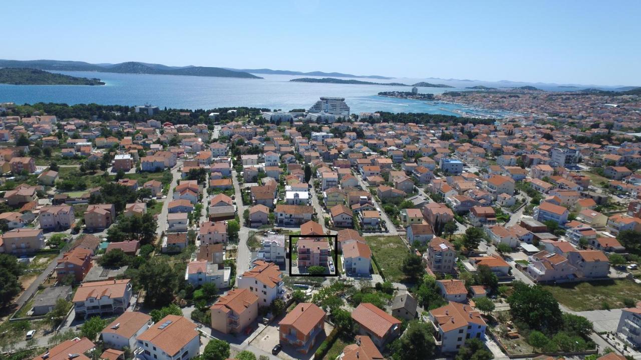 Apartments Villa Miranda Vodice Esterno foto