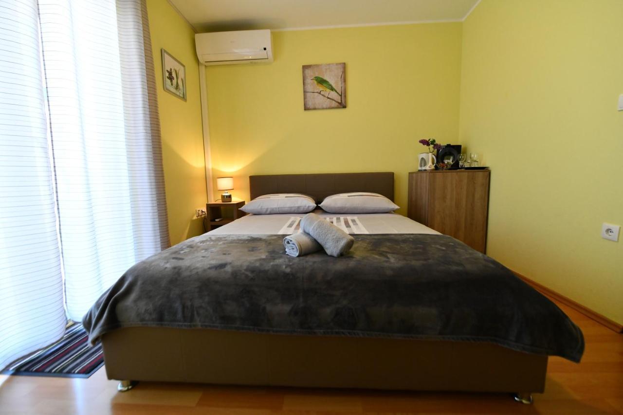 Apartments Villa Miranda Vodice Esterno foto