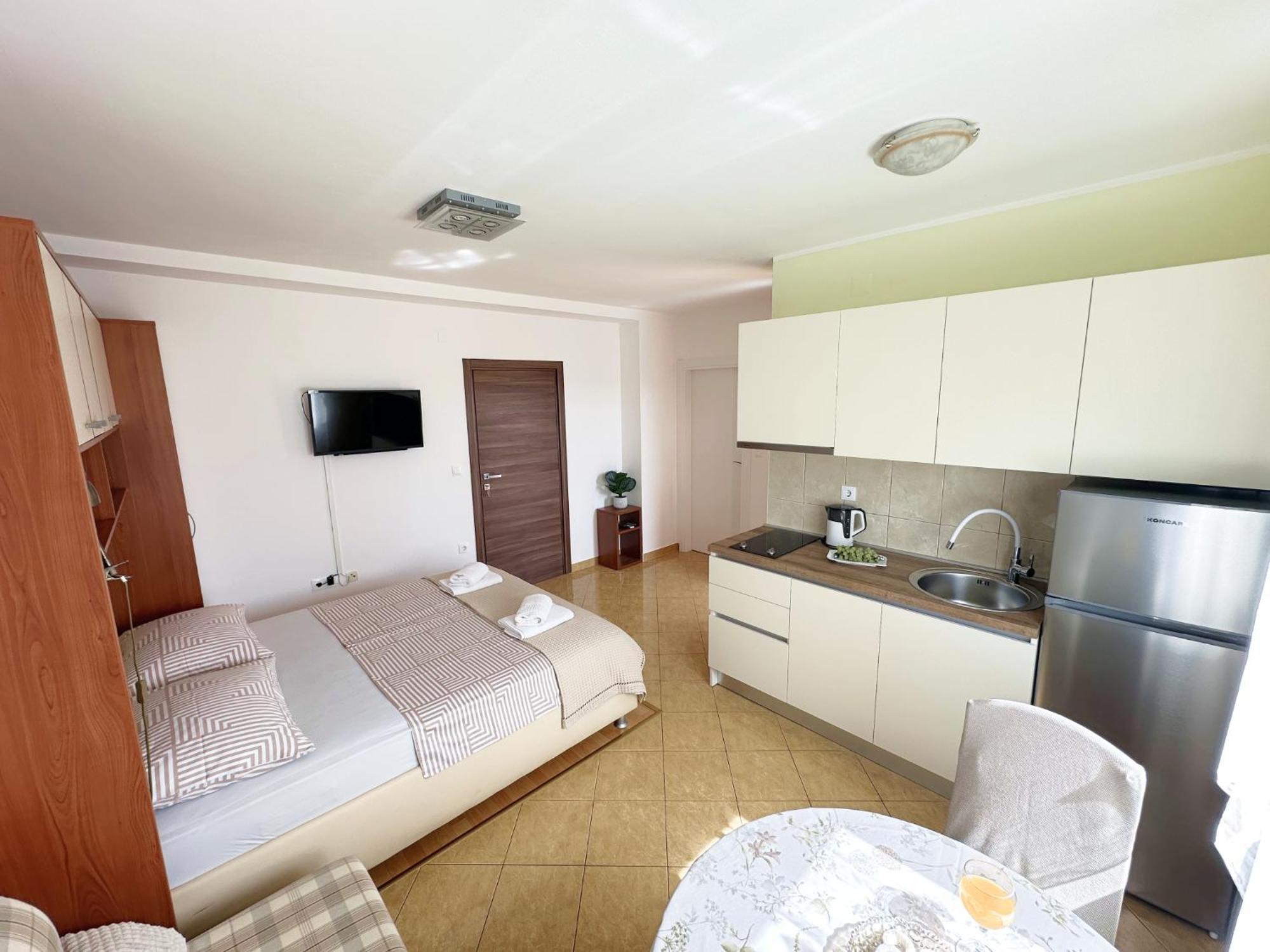 Apartments Villa Miranda Vodice Esterno foto