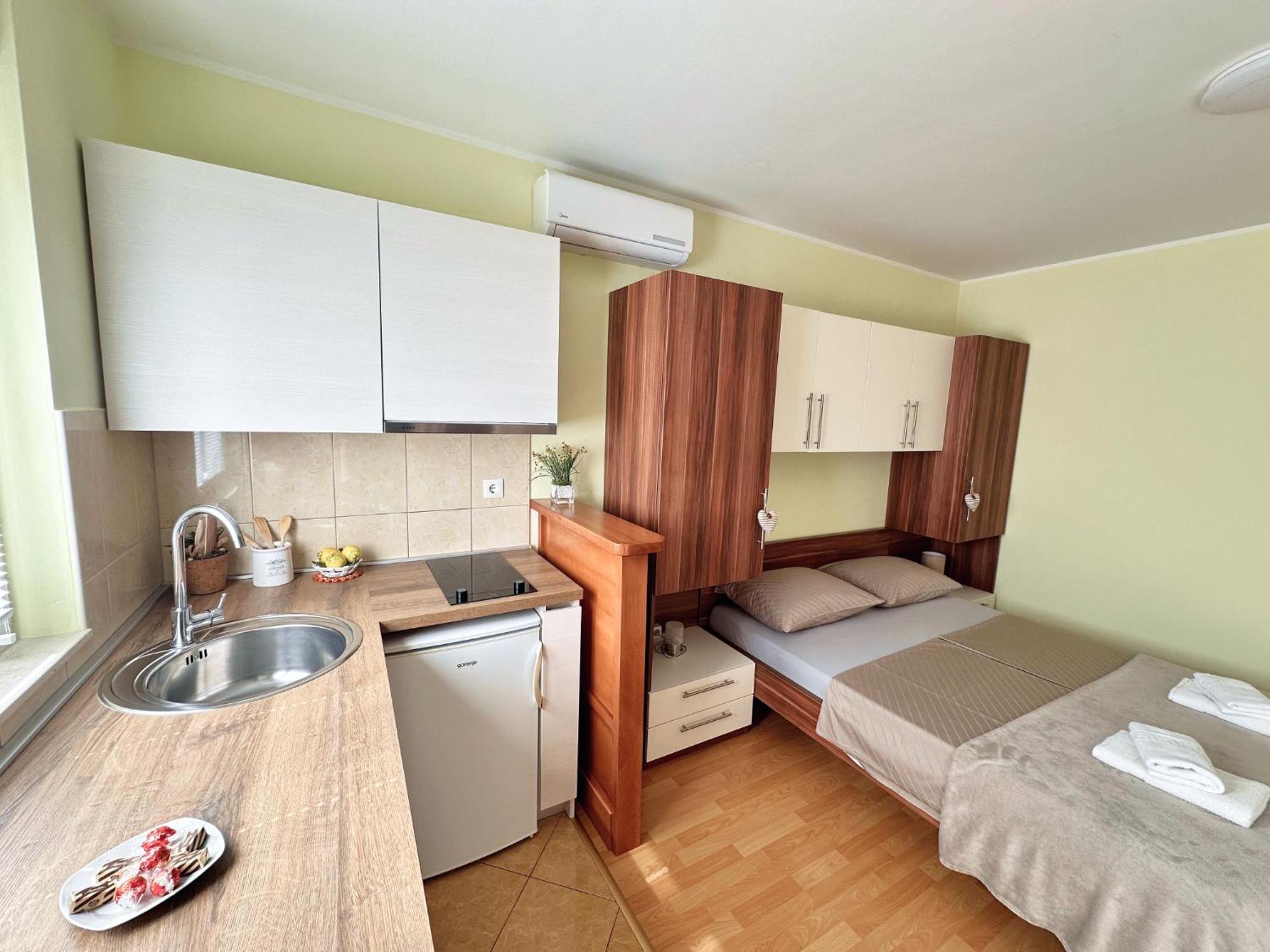 Apartments Villa Miranda Vodice Esterno foto