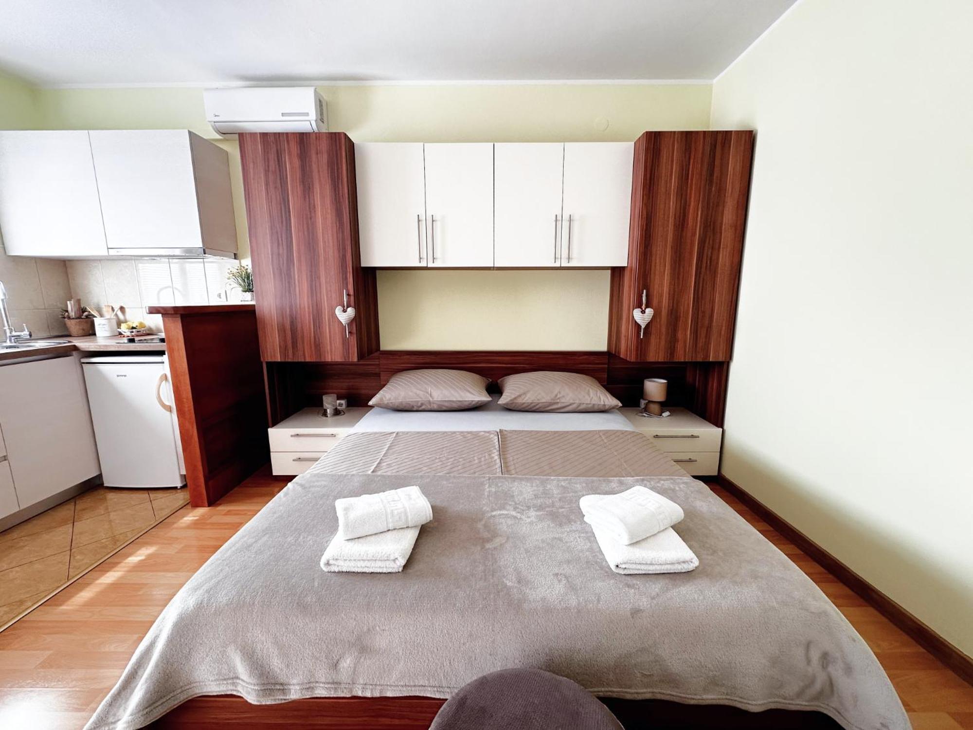 Apartments Villa Miranda Vodice Esterno foto