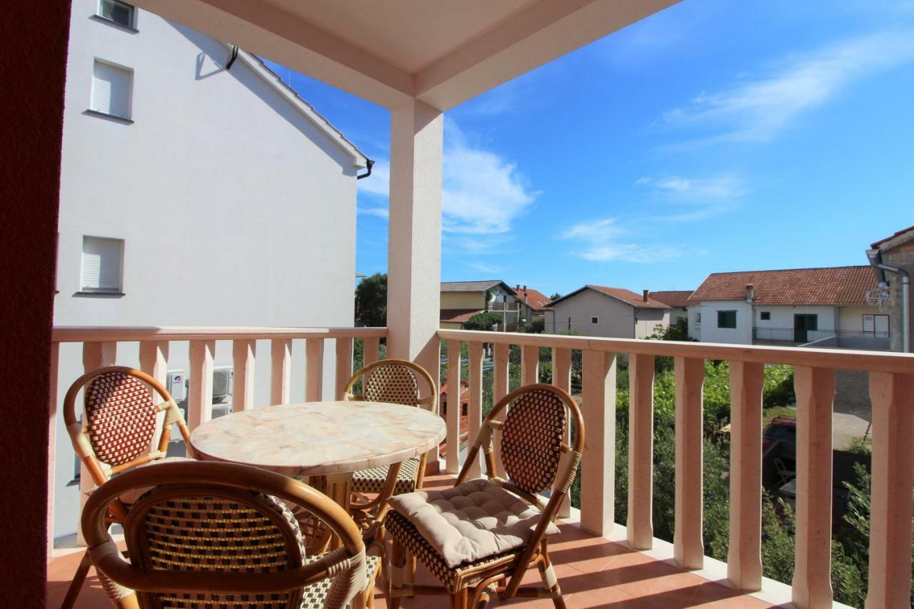 Apartments Villa Miranda Vodice Esterno foto